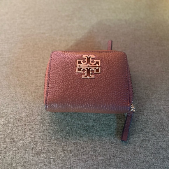 Tory Burch EUC bag and fair condition wallet. - Picture 8 of 9